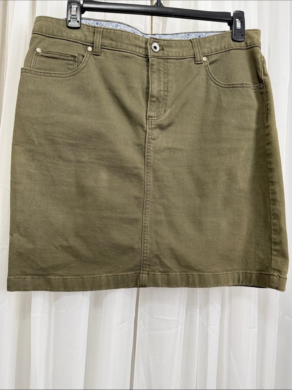IZOD Olive Green Cotton Blend Mini Skirt Size 12 Stretch Casual